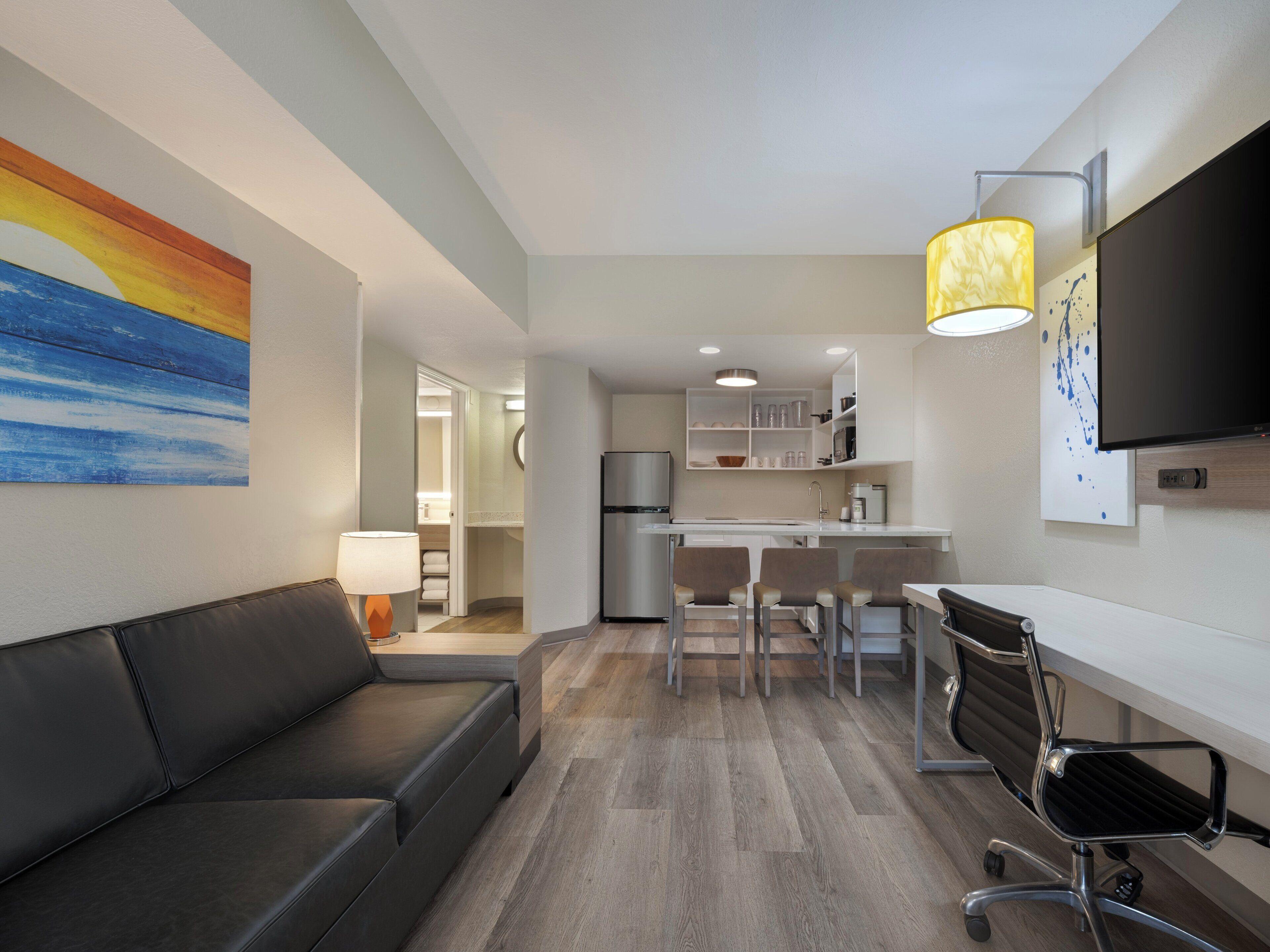 One-Bedroom King Suite with Kitchen,1709583566:JPEG